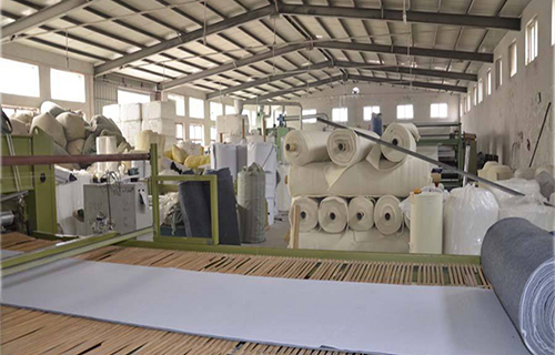 土工(gōng)布和(hé)毛氈的相似和不同點(diǎn)